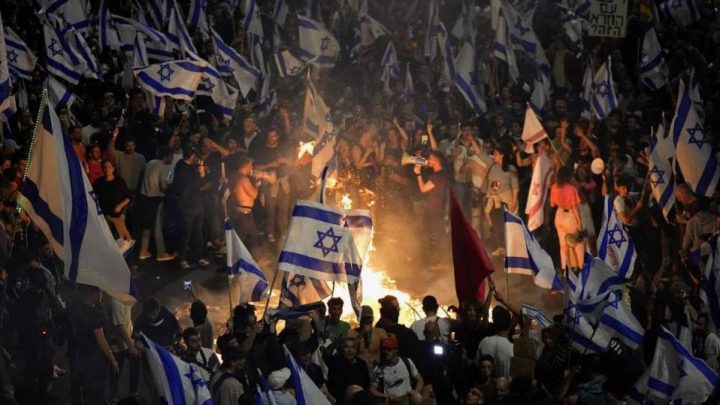 В Израиле возникли массовые забастовки